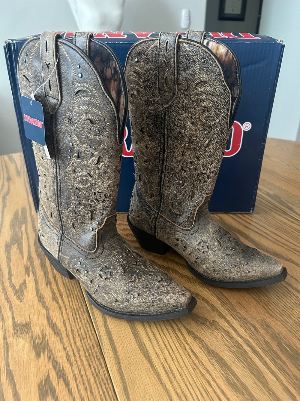 Durango Laredo Vanessa Western Boots style 52050, size 6M, New WITHOUT Box
